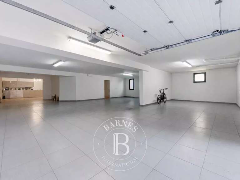 Villa Saint-Maur-des-Fossés - 5 chambres - 298m²