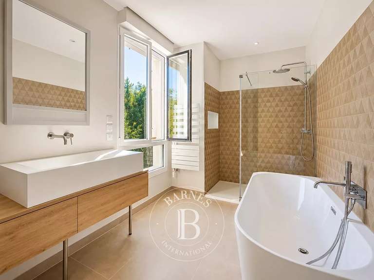 Maison Saint-Maurice - 5 chambres - 260m²