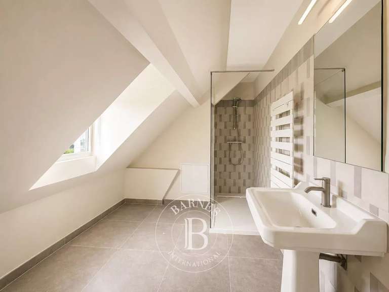 Maison Saint-Maurice - 5 chambres - 260m²