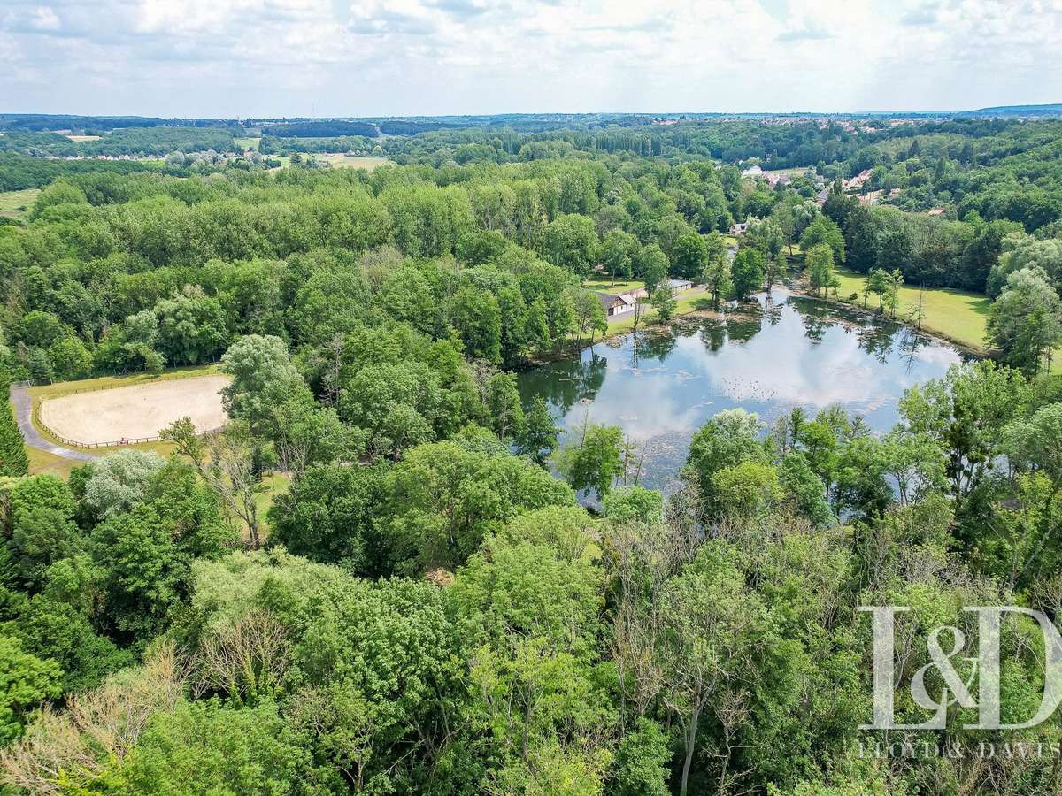House Saint-Maurice-Montcouronne