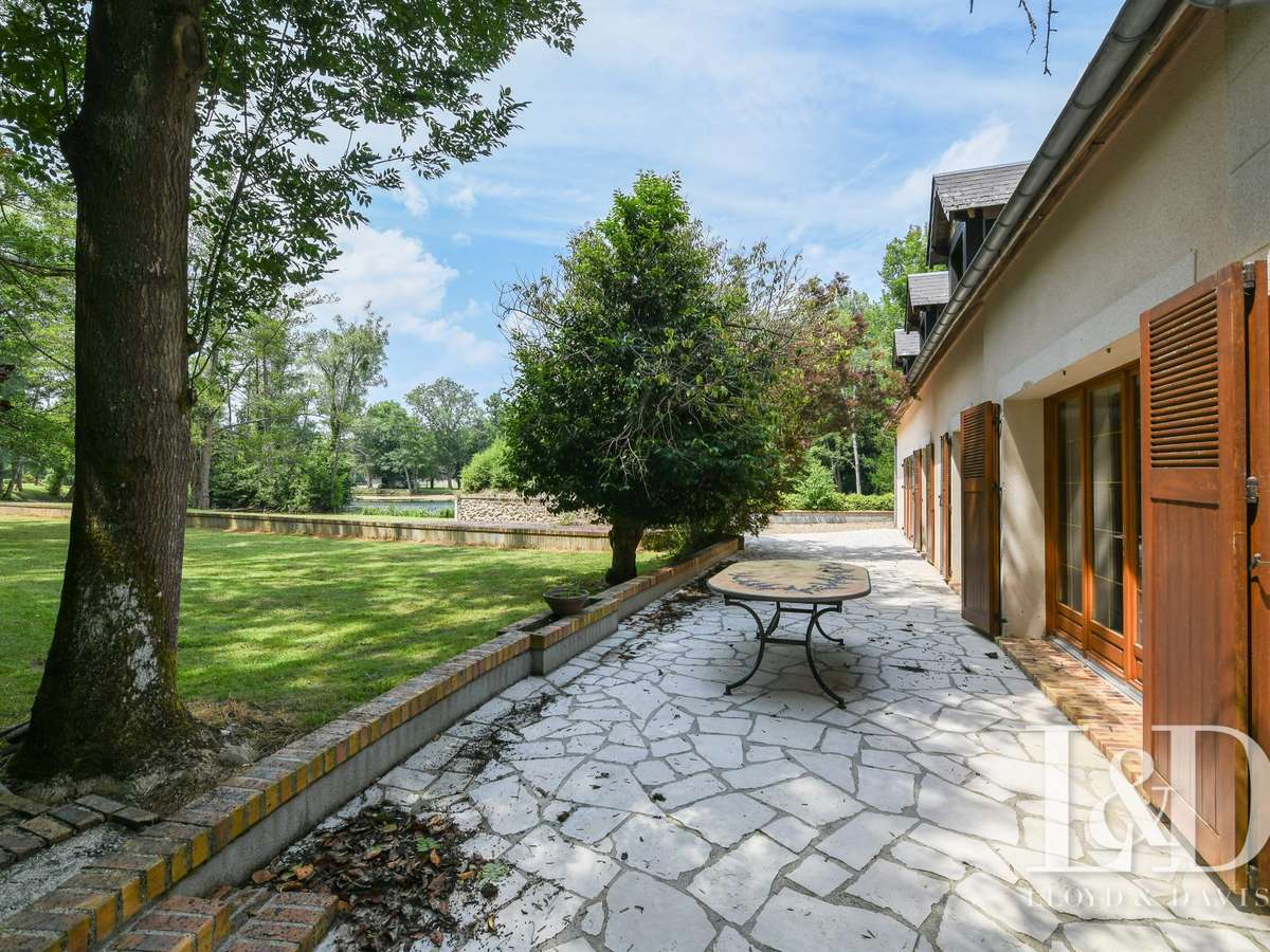 House Saint-Maurice-Montcouronne