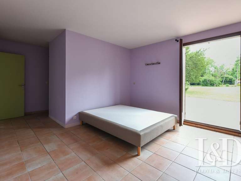 House Saint-Maurice-Montcouronne - 9 bedrooms - 310m²