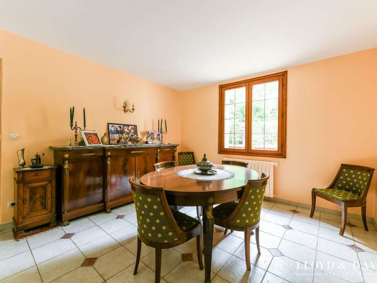 Maison Saint-Maurice-Montcouronne - 9 chambres - 310m²
