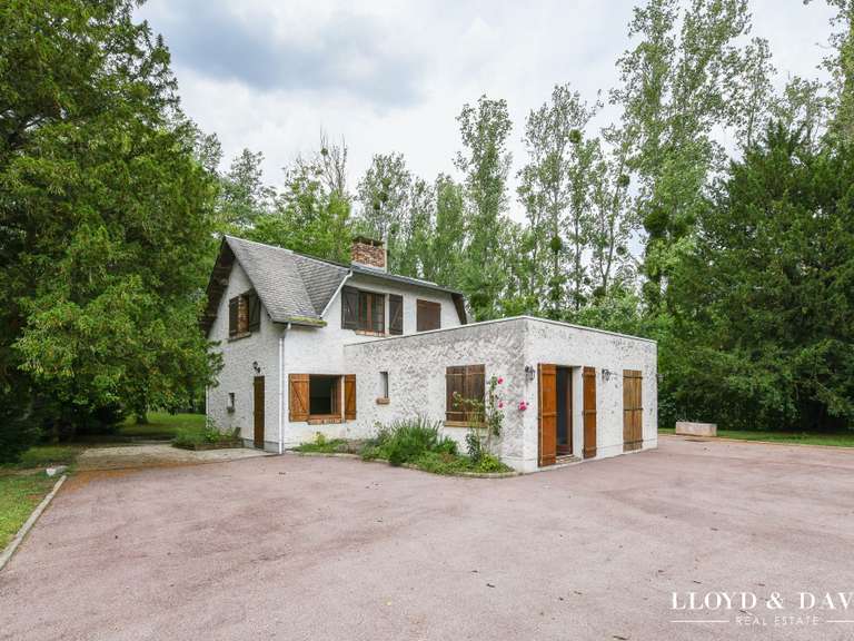 Maison Saint-Maurice-Montcouronne - 9 chambres - 310m²