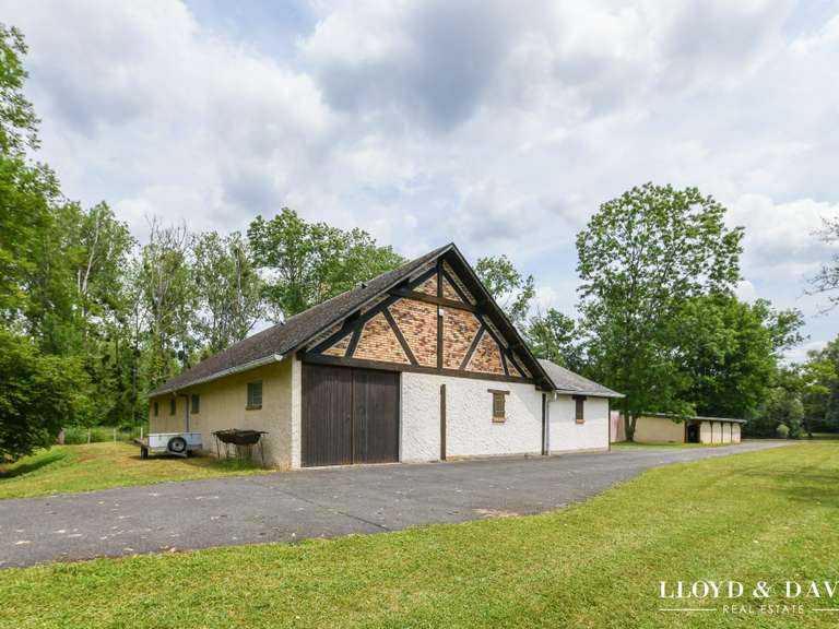 Maison Saint-Maurice-Montcouronne - 9 chambres - 310m²