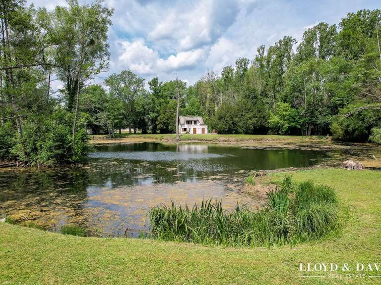 Maison Saint-Maurice-Montcouronne - 9 chambres - 310m²