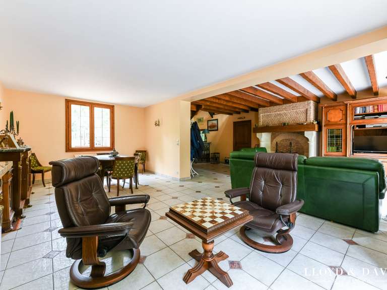 Maison Saint-Maurice-Montcouronne - 9 chambres - 310m²