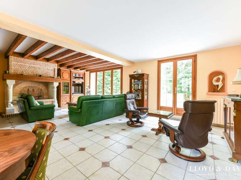 Maison Saint-Maurice-Montcouronne - 9 chambres - 310m²