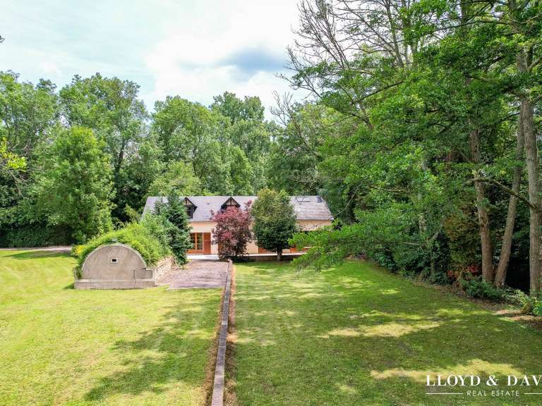 Maison Saint-Maurice-Montcouronne - 9 chambres - 310m²