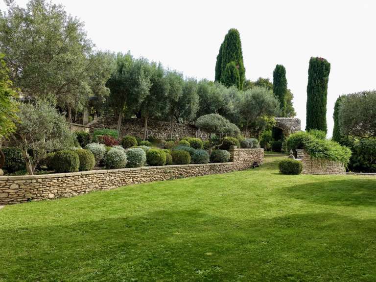 Maison Saint-Maximin - 5 chambres - 515m²