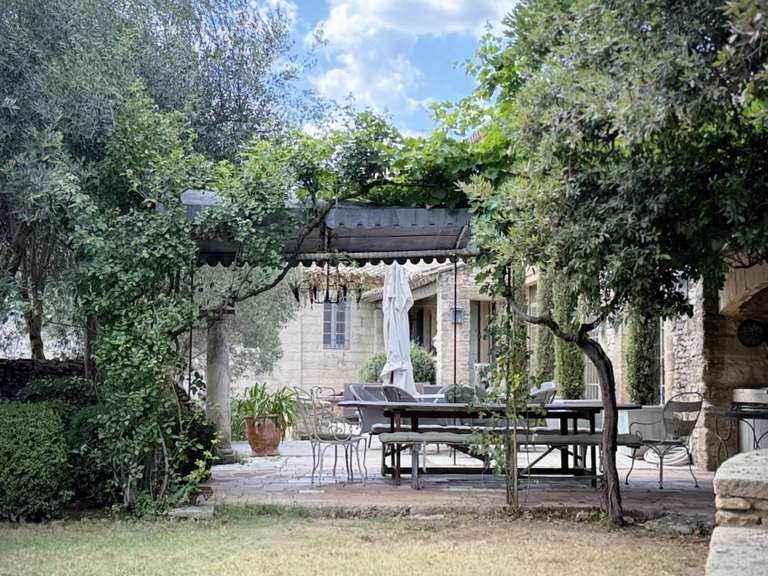 Maison Saint-Maximin - 5 chambres - 515m²