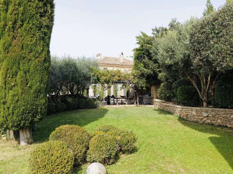 Maison Saint-Maximin - 5 chambres - 515m²