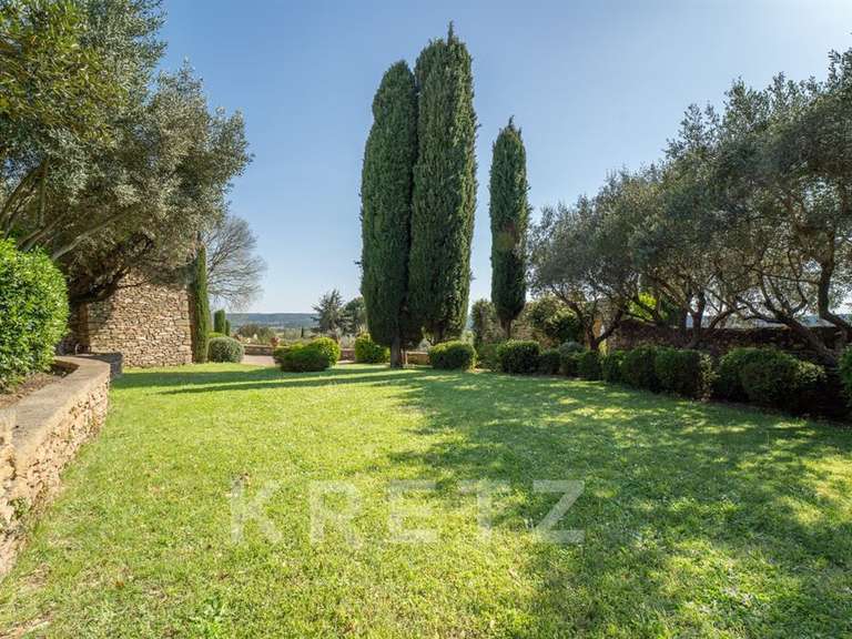 Maison Saint-Maximin - 5 chambres - 405m²