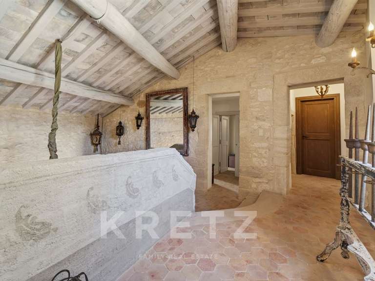 Maison Saint-Maximin - 5 chambres - 405m²