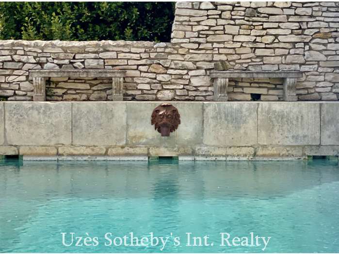 Maison Saint-Maximin - 5 chambres - 405m²