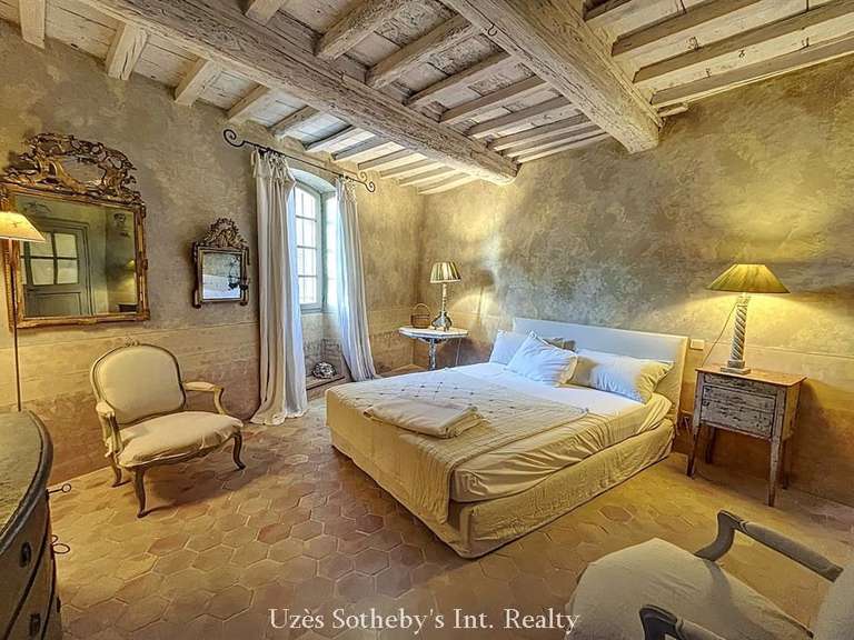 Maison Saint-Maximin - 5 chambres - 405m²