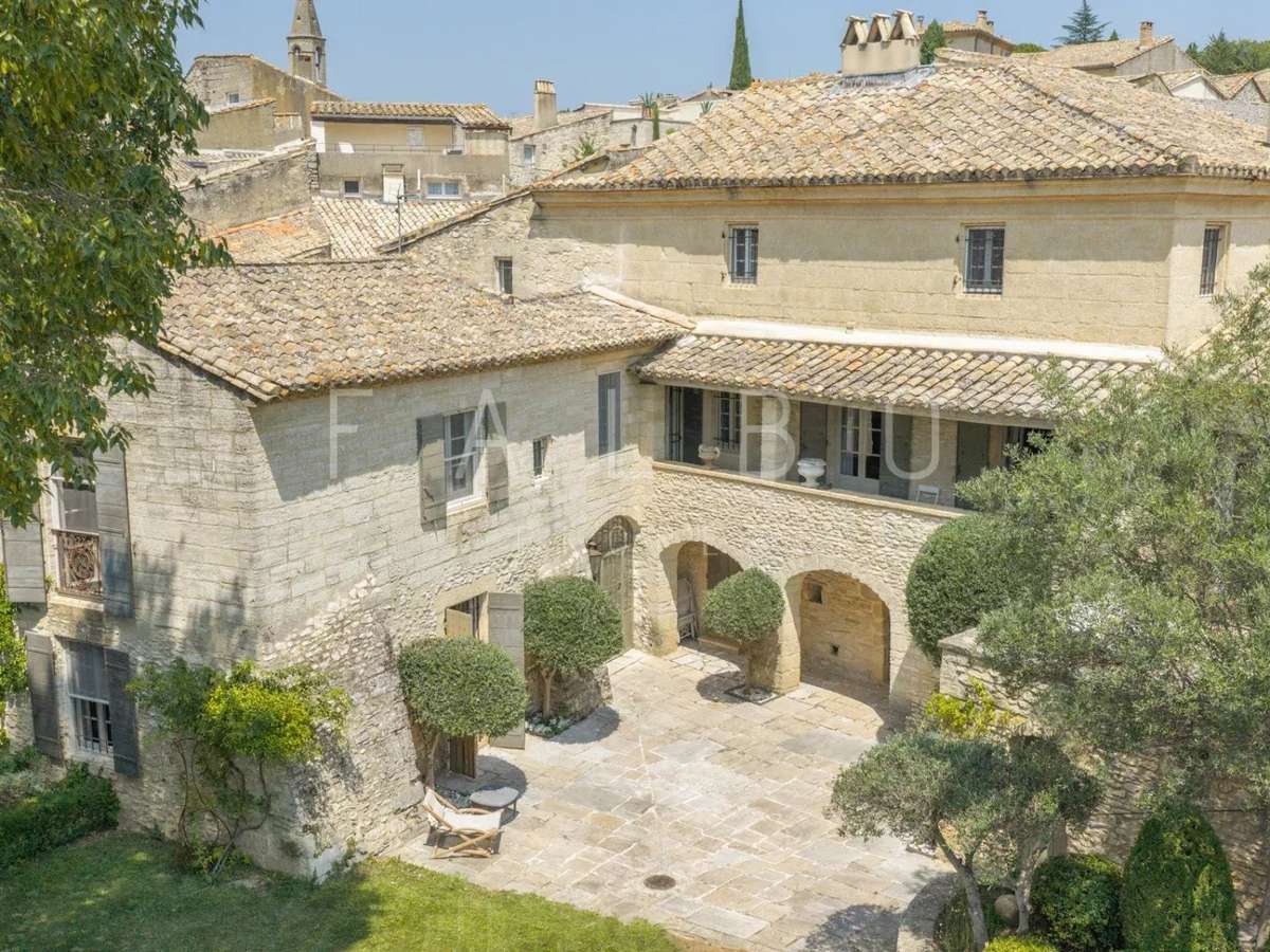 Maison Saint-Maximin