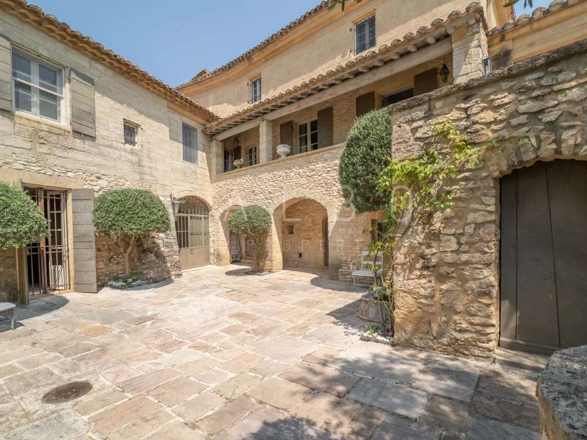 Maison Saint-Maximin