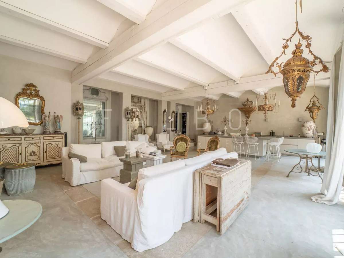 Maison Saint-Maximin