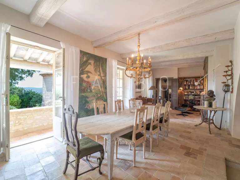 Maison Saint-Maximin - 5 chambres - 442m²