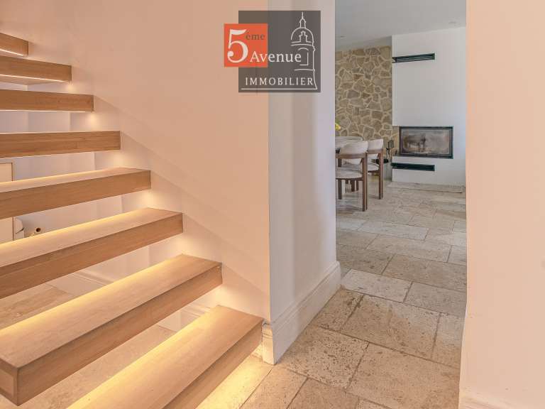 House Saint-Maximin - 4 bedrooms - 170m²