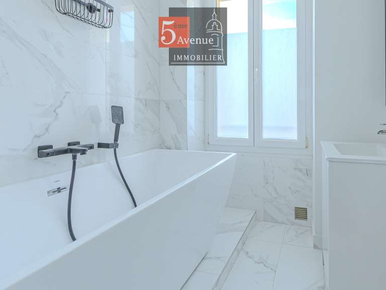 House Saint-Maximin - 4 bedrooms - 170m²