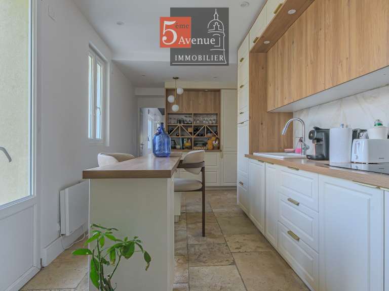 House Saint-Maximin - 4 bedrooms - 170m²