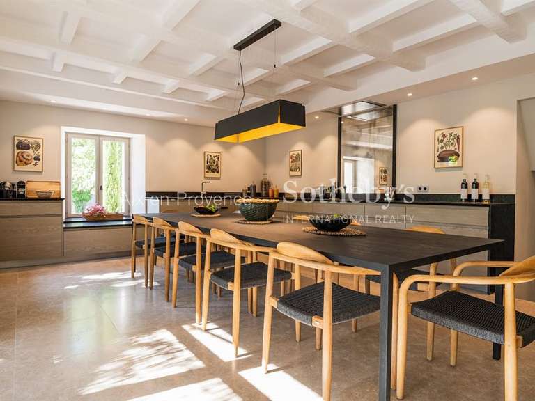 Maison Saint-Maximin-la-Sainte-Baume - 7 chambres - 250m²