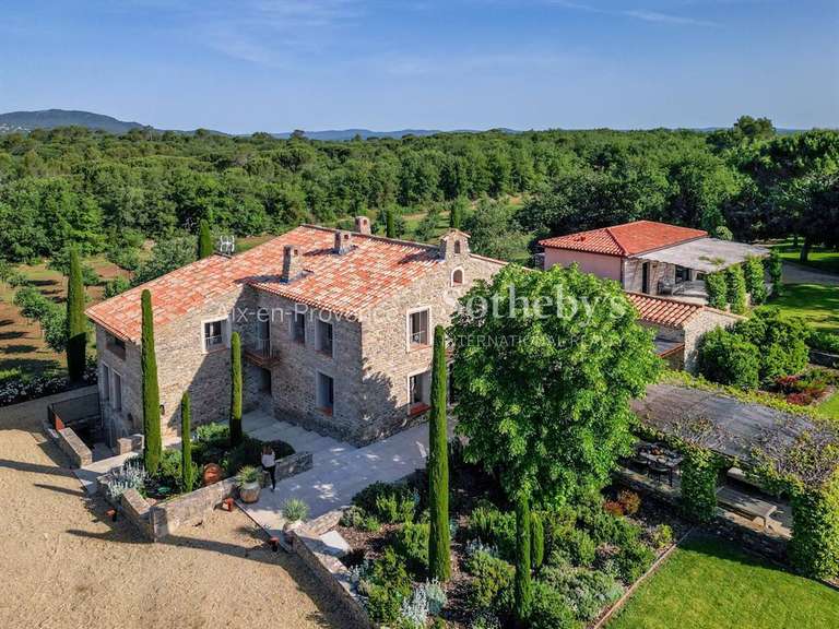 Maison Saint-Maximin-la-Sainte-Baume - 7 chambres - 250m²