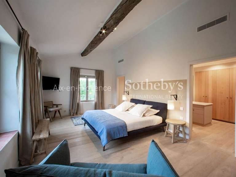 Maison Saint-Maximin-la-Sainte-Baume - 6 chambres - 220m²