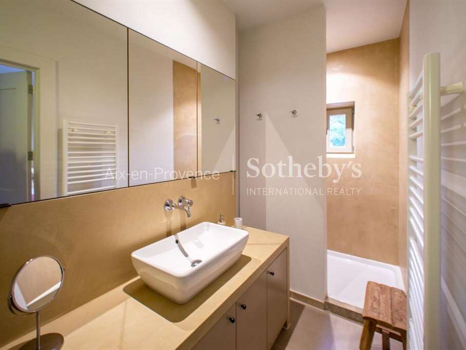 House Saint-Maximin-la-Sainte-Baume