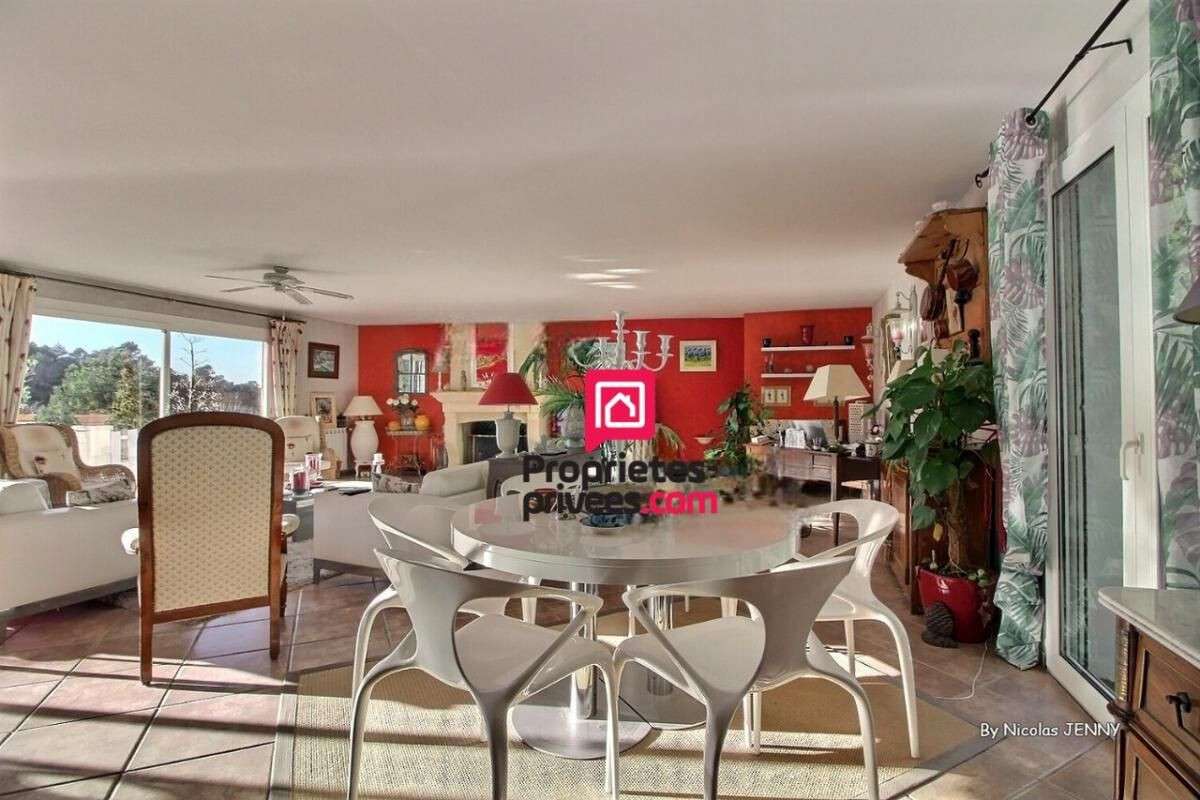 House Saint-Maximin-la-Sainte-Baume