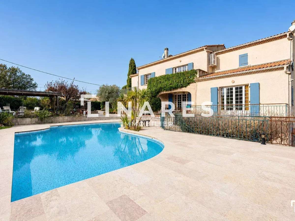 House Saint-Maximin-la-Sainte-Baume