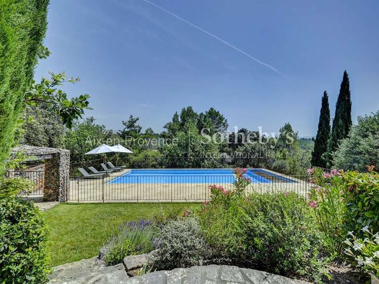 Maison Saint-Maximin-la-Sainte-Baume - 5 chambres - 171m²