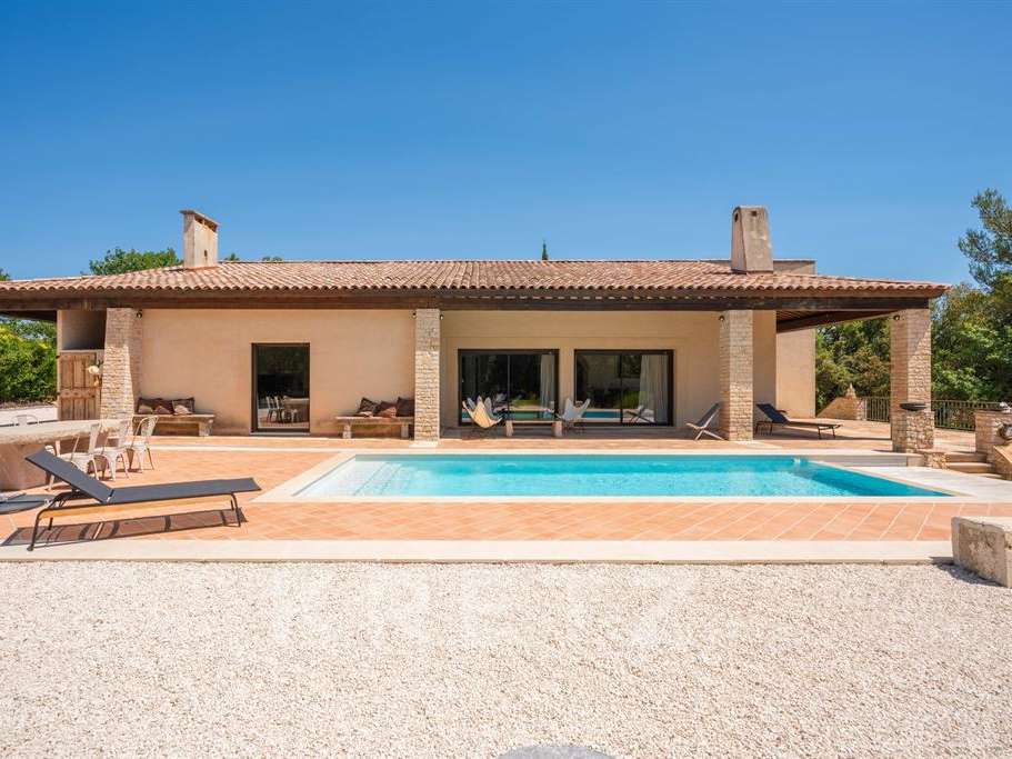 House Saint-Maximin-la-Sainte-Baume