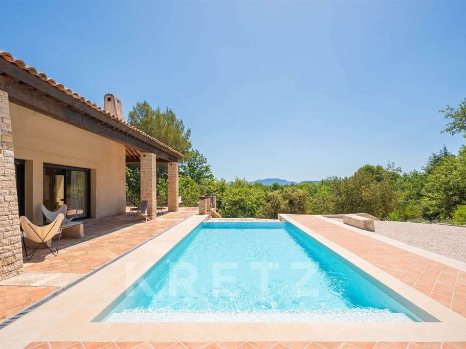 House Saint-Maximin-la-Sainte-Baume