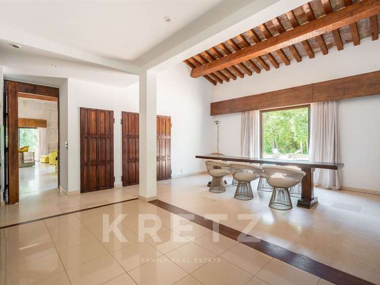 House Saint-Maximin-la-Sainte-Baume - 5 bedrooms - 318m²