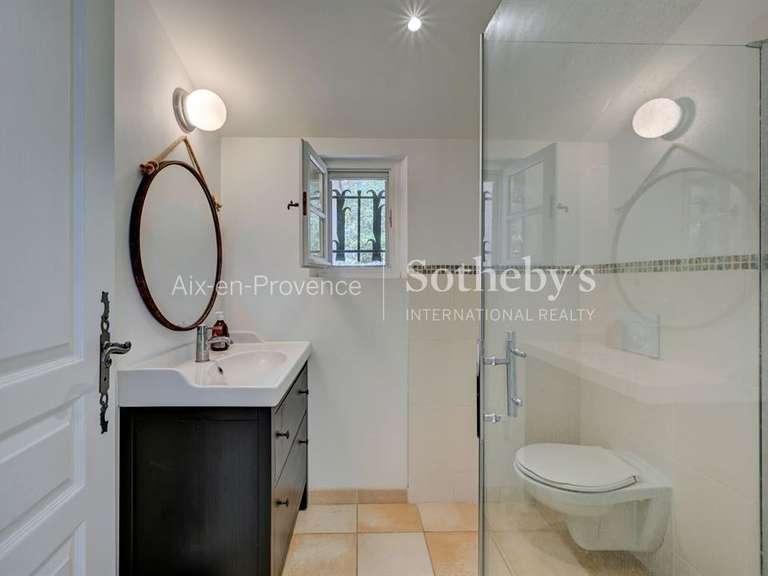 Maison Saint-Maximin-la-Sainte-Baume - 5 chambres - 171m²