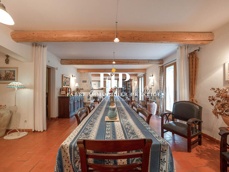 Propriété Saint-Maximin-la-Sainte-Baume - 10 chambres - 341m²