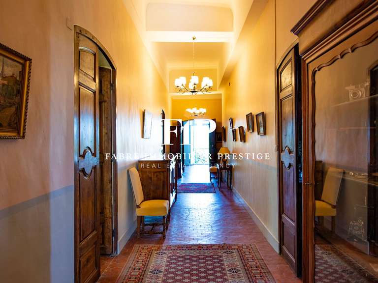 Propriété Saint-Maximin-la-Sainte-Baume - 8 chambres - 817m²