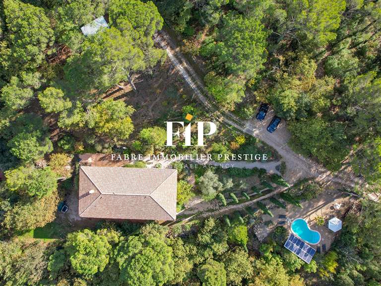 Propriété Saint-Maximin-la-Sainte-Baume - 10 chambres - 341m²