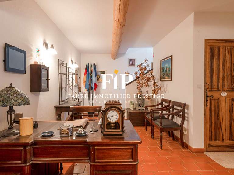 Propriété Saint-Maximin-la-Sainte-Baume - 10 chambres - 341m²