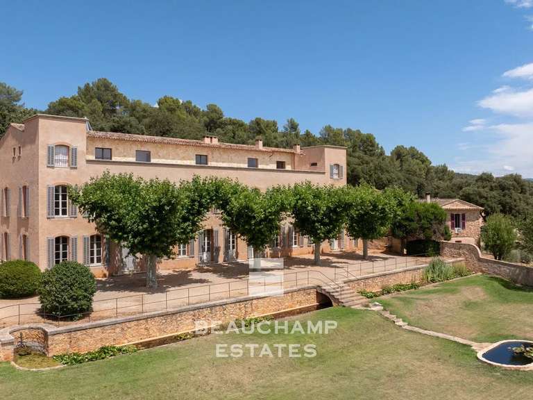 Villa Saint-Maximin-la-Sainte-Baume - 21 chambres - 1575m²