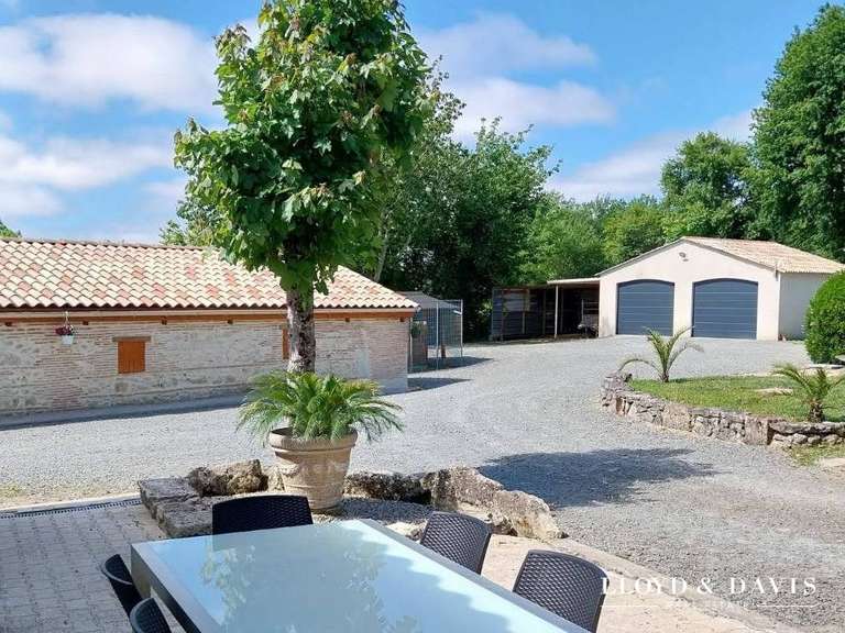 Maison Saint-Méard-de-Gurçon - 4 chambres - 206m²