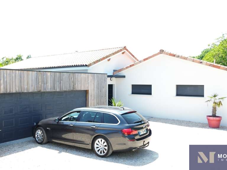 Maison Saint-Médard - 5 chambres - 194m²