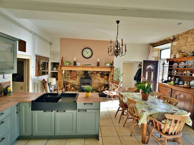 Maison Saint-Médard-d'Excideuil - 7 chambres - 348m²