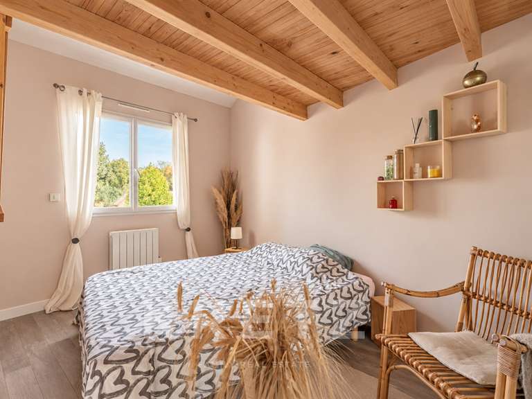 Maison Saint-Médard-en-Jalles - 5 chambres - 203m²