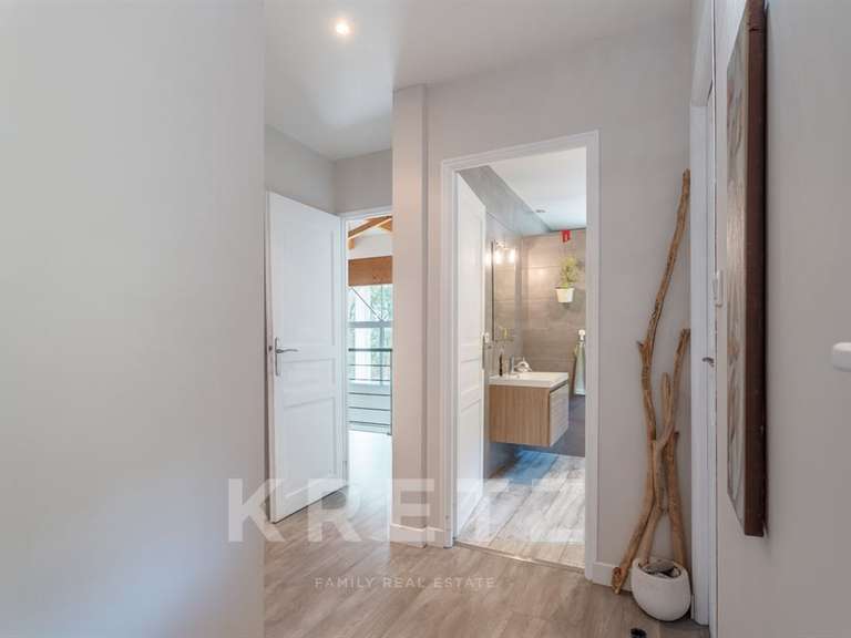 Maison Saint-Médard-en-Jalles - 5 chambres - 203m²