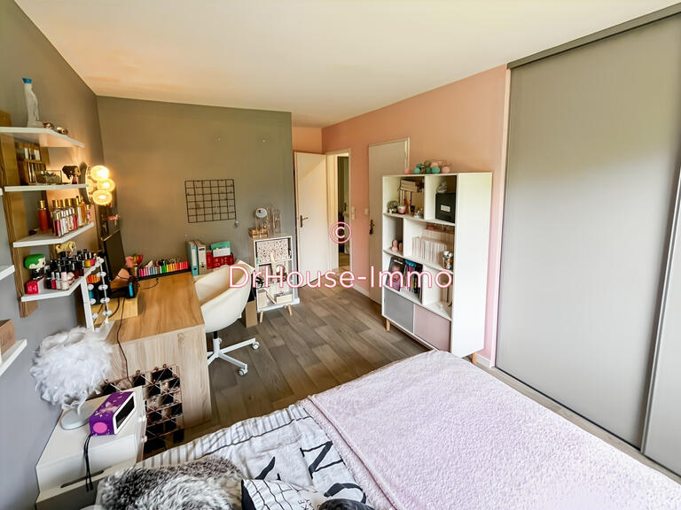 Villa Saint-Médard-en-Jalles - 5 chambres - 150m²
