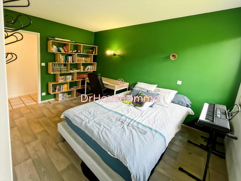 Villa Saint-Médard-en-Jalles - 5 chambres - 150m²